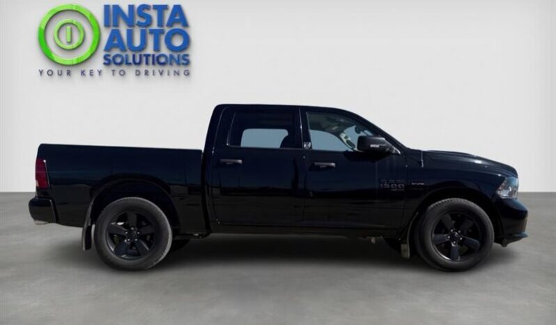 
								2020 Ram 1500 Express Crew Cab 4×4 5.7L Hemi full									