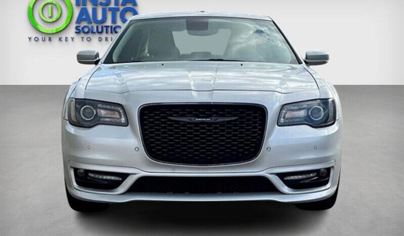 
								2022 Chrysler 300 Touring L AWD full									