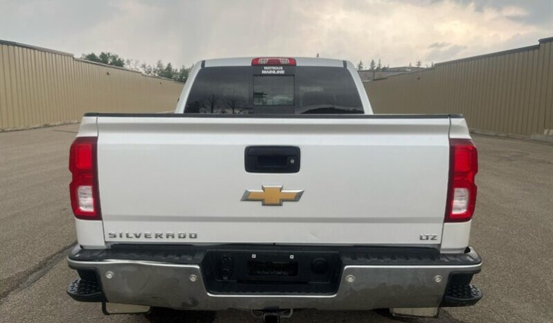 
								2017 Chevrolet Silverado 1500 LTZ Crew Cab 4×4 5.3L full									