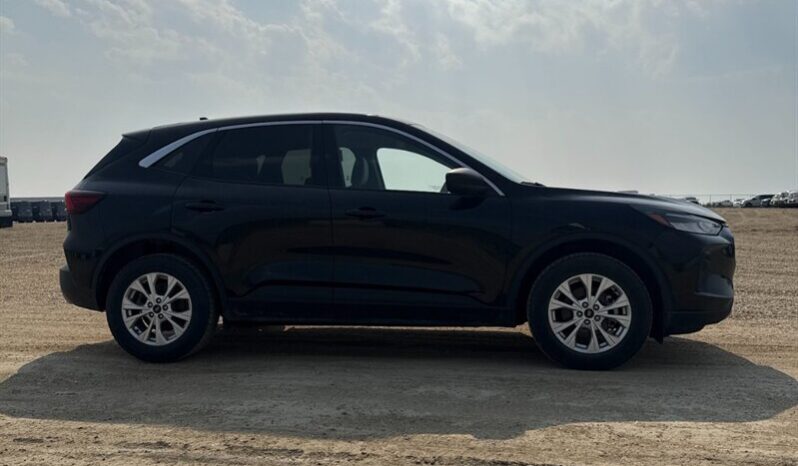 
								2023 Ford Escape Active AWD full									