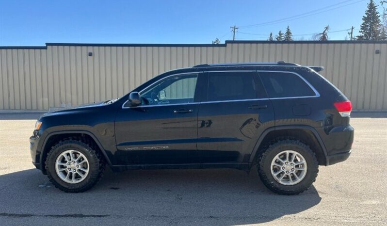 
								2018 Jeep Grand Cherokee Laredo 4X4 full									