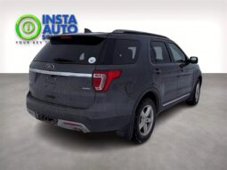 
										2017 Ford Explorer XLT AWD full									