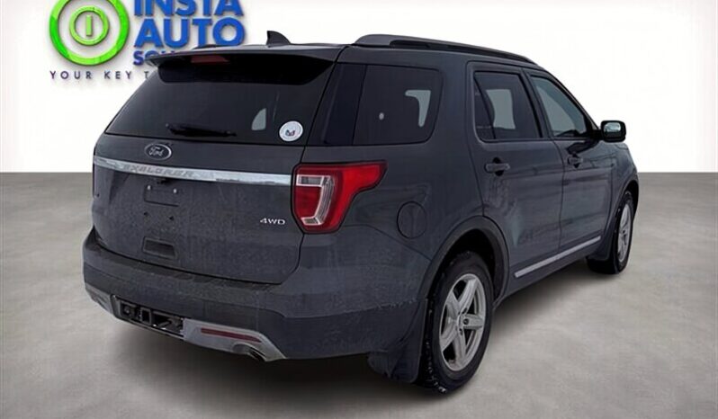 
								2017 Ford Explorer XLT AWD full									