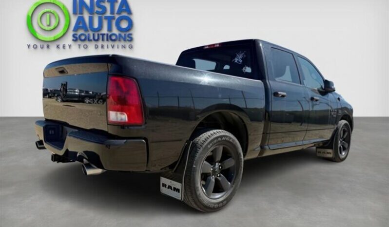
								2020 Ram 1500 Express Crew Cab 4×4 5.7L Hemi full									