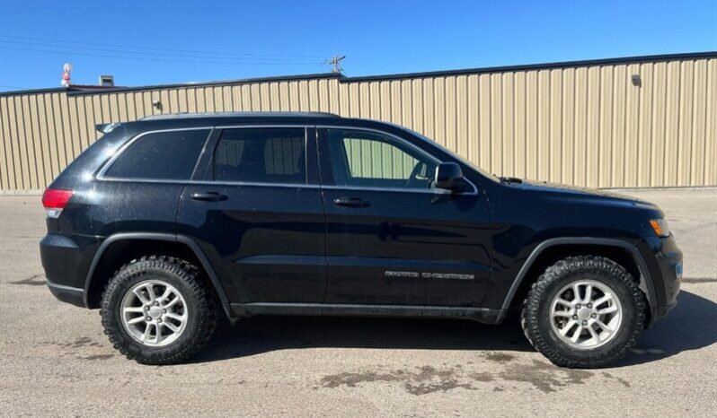 
								2018 Jeep Grand Cherokee Laredo 4X4 full									