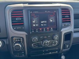 
										2020 Ram 1500 Express Crew Cab 4×4 5.7L Hemi full									