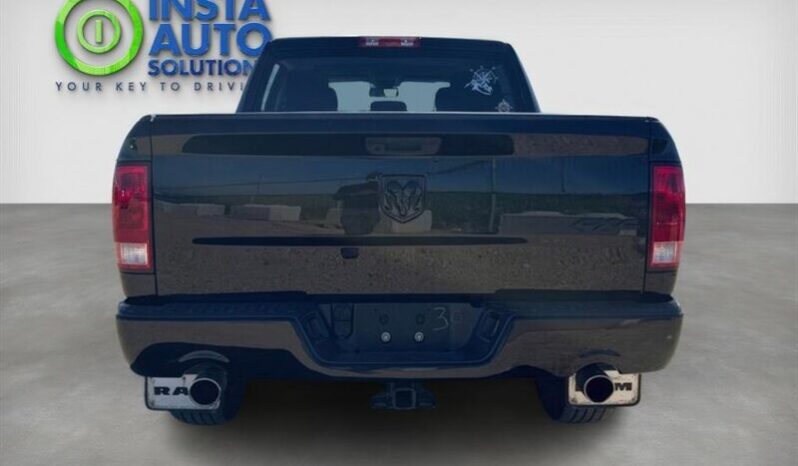 
								2020 Ram 1500 Express Crew Cab 4×4 5.7L Hemi full									