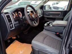 
										2017 Ram 1500 Quad Cab Express 4×4 5.7L Hemi full									