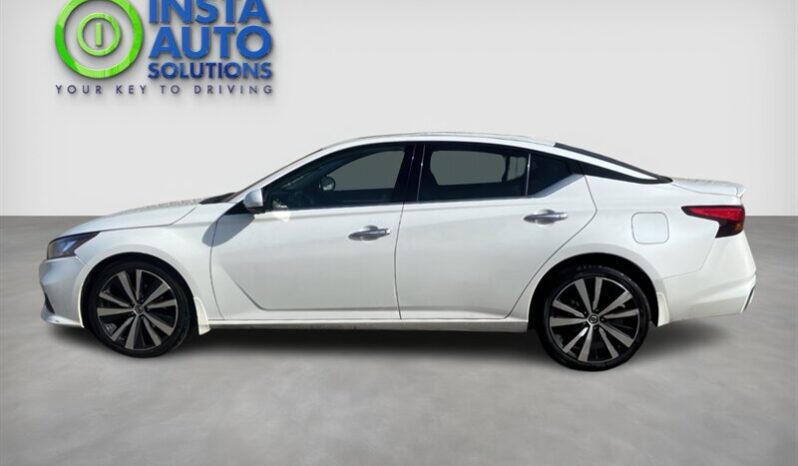 
								2019 Nissan Altima Platinum AWD full									