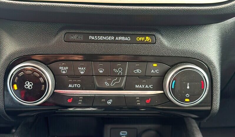 
								2022 Ford Escape SE AWD full									
