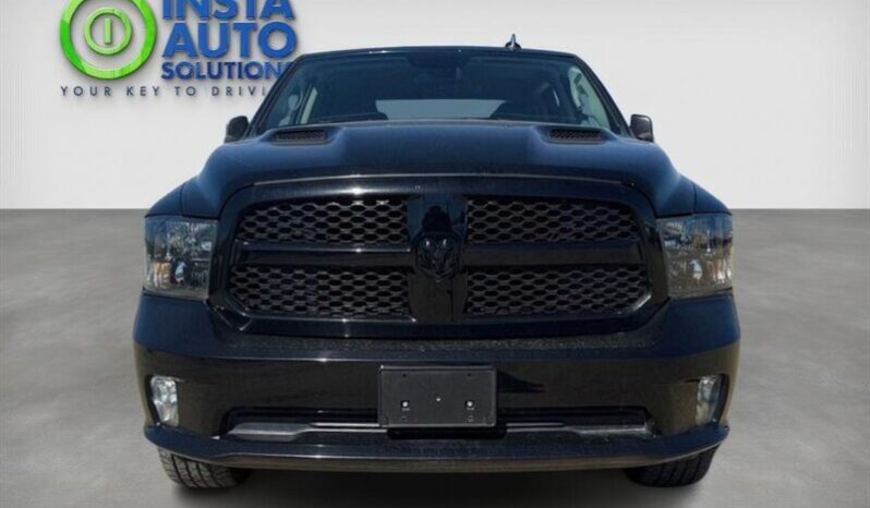 
								2020 Ram 1500 Express Crew Cab 4×4 5.7L Hemi full									
