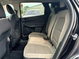 
										2022 Ford Escape SE AWD full									