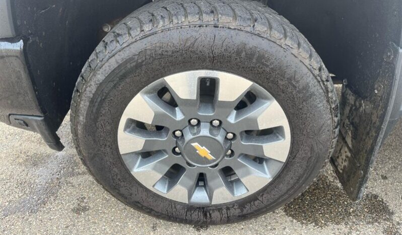 
								2023 Chevrolet Silverado 2500 Diesel Custom Crew Cab 4×4 full									