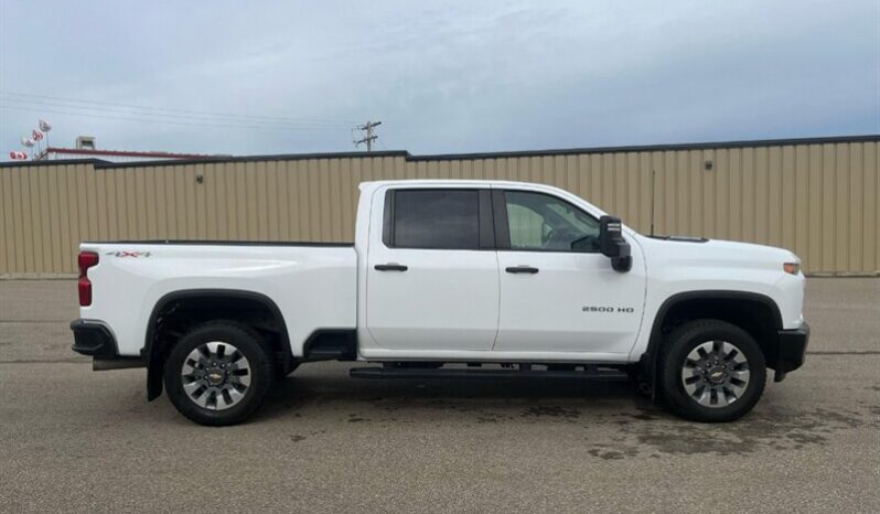 
								2023 Chevrolet Silverado 2500 Diesel Custom Crew Cab 4×4 full									