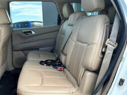
										2017 Nissan Pathfinder Platinum 4X4 full									