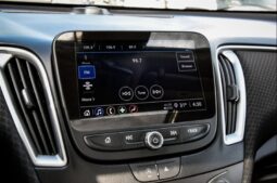 
										2023 Chevrolet Malibu LT Midnight Edition Sunroof full									