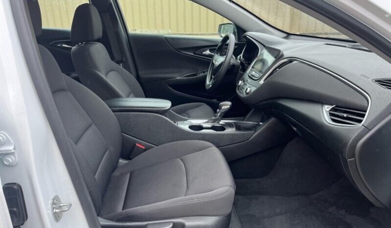 
								2021 Chevrolet Malibu LT full									