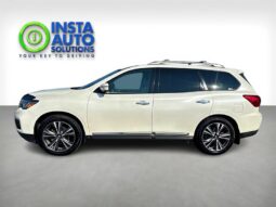 
										2017 Nissan Pathfinder Platinum 4X4 full									