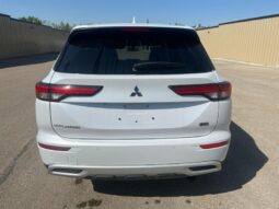 
										2024 Mitsubishi Outlander LE Limited AWD full									