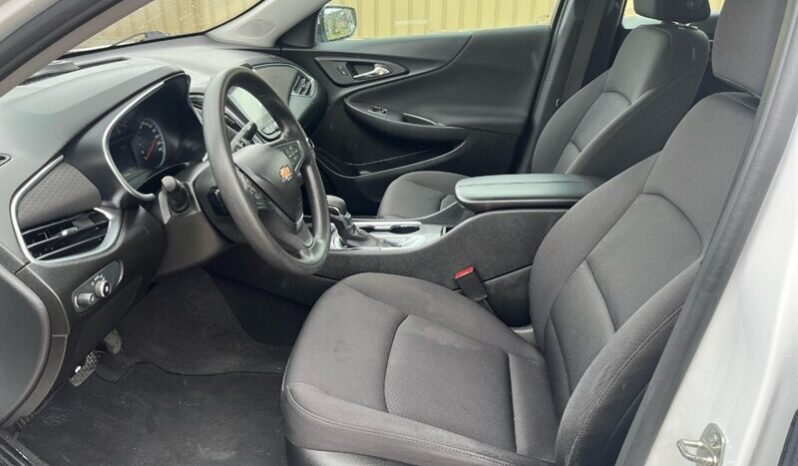 
								2021 Chevrolet Malibu LT full									