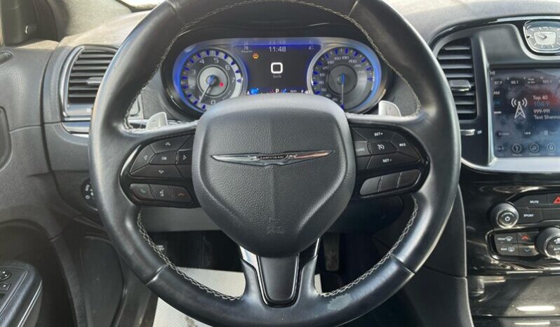 
								2018 Chrysler 300S full									