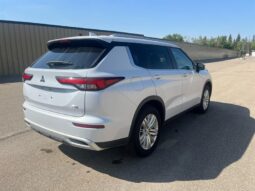 
										2024 Mitsubishi Outlander LE Limited AWD full									