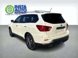 
										2017 Nissan Pathfinder Platinum 4X4 full									