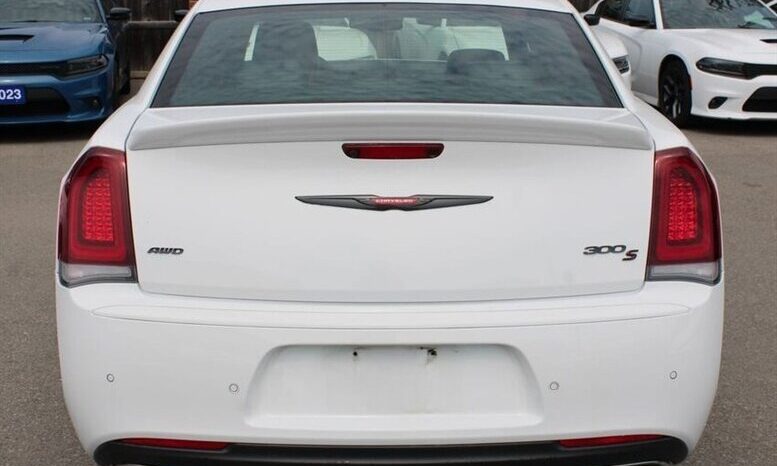 
								2023 Chrysler 300S AWD full									