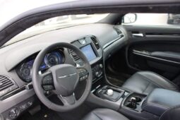 
										2023 Chrysler 300S AWD full									