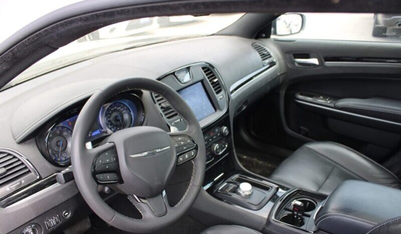 
								2023 Chrysler 300S AWD full									