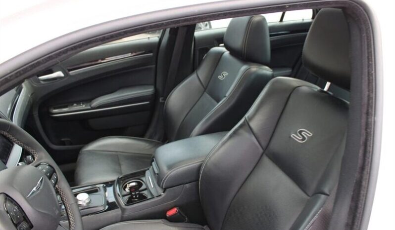 
								2023 Chrysler 300S AWD full									