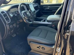 
										2021 Ram 1500 Big Horn Crew Cab 4×4 5.7L Hemi full									