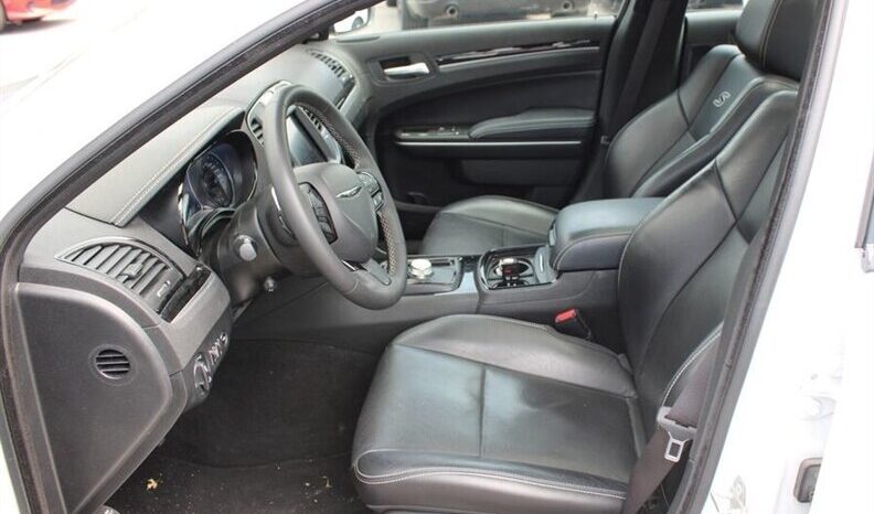 
								2023 Chrysler 300S AWD full									