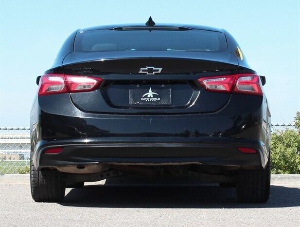 
								2023 Chevrolet Malibu LT Midnight Edition Sunroof full									