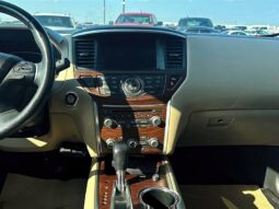 
										2017 Nissan Pathfinder Platinum 4X4 full									