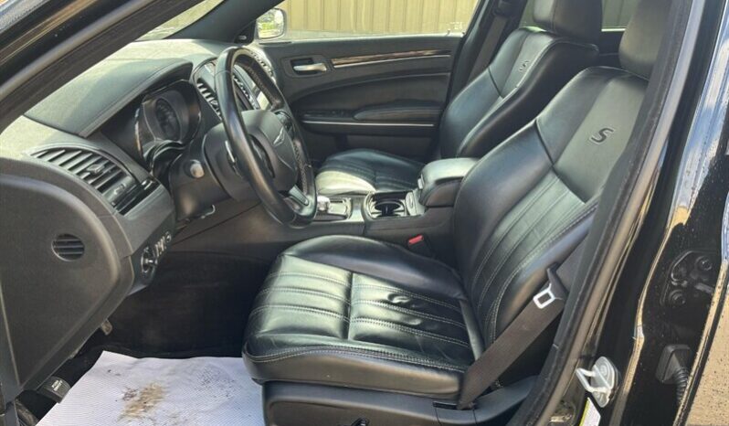 
								2018 Chrysler 300S full									