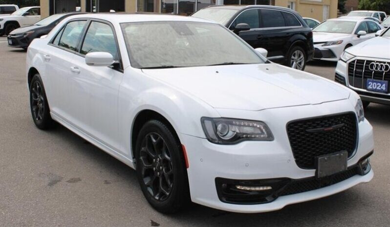 
								2023 Chrysler 300S AWD full									