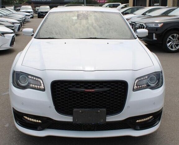 
								2023 Chrysler 300S AWD full									