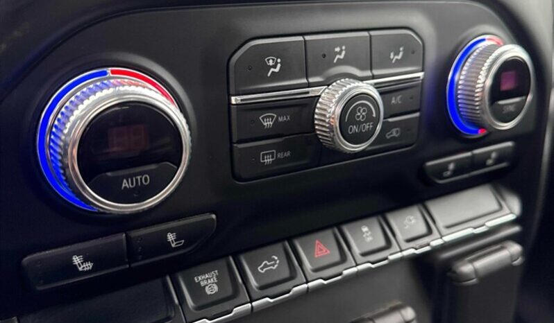 
								2022 GMC 3500 SLE Diesel Crew Cab 4×4 full									