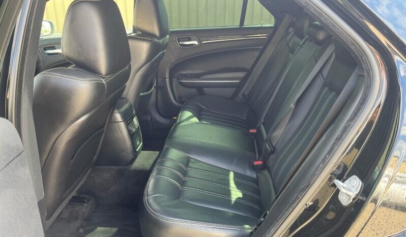 
								2018 Chrysler 300S full									