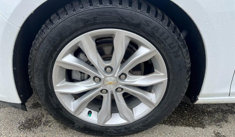 
								2021 Chevrolet Malibu LT full									