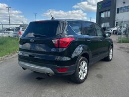 
										2019 Ford Escape SE AWD full									