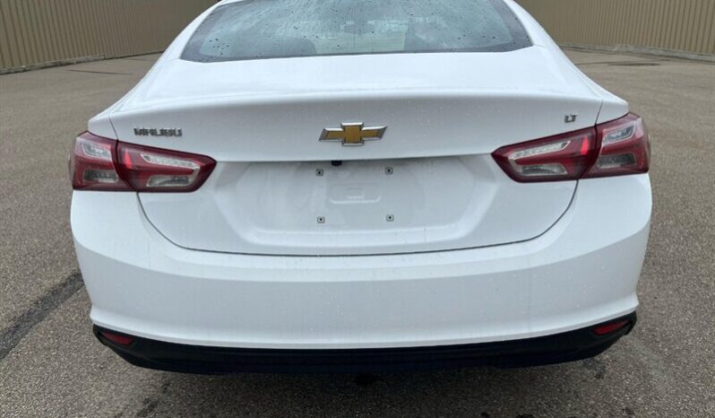 
								2021 Chevrolet Malibu LT full									