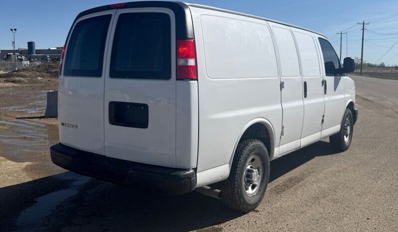 
								2019 Chevrolet Express 2500 Cargo Van full									