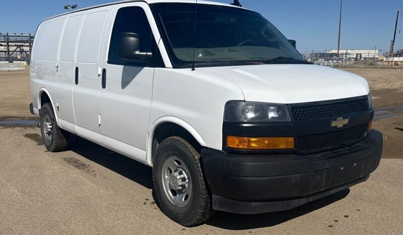 
								2019 Chevrolet Express 2500 Cargo Van full									