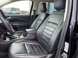 
										2019 Ford Escape SEL AWD full									