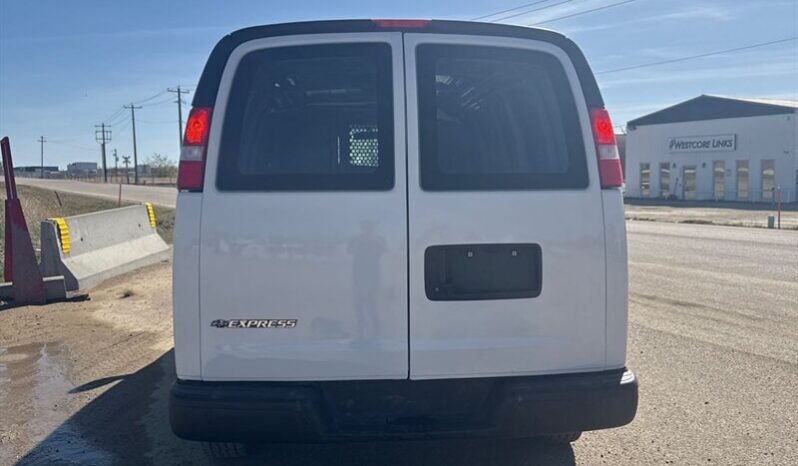 
								2019 Chevrolet Express 2500 Cargo Van full									