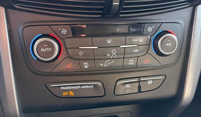 
								2017 Ford Escape SE AWD full									