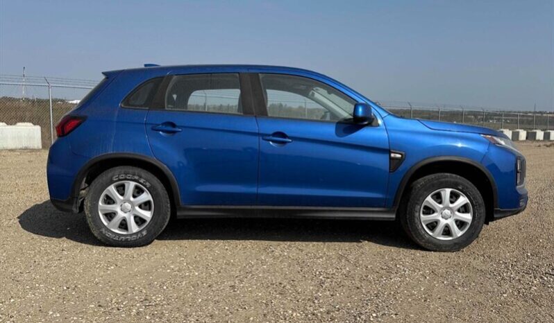 
								2020 Mitsubishi RVR SE AWC AWD full									