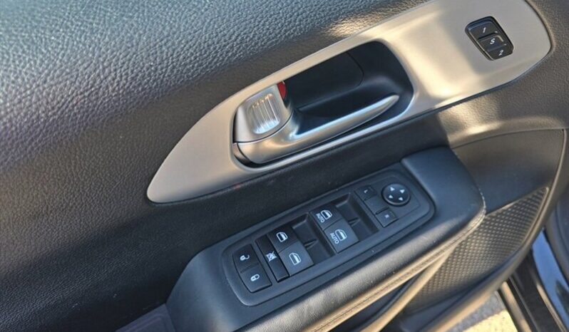 
								2023 Chrysler Pacifica Touring L Sunroof S Package full									